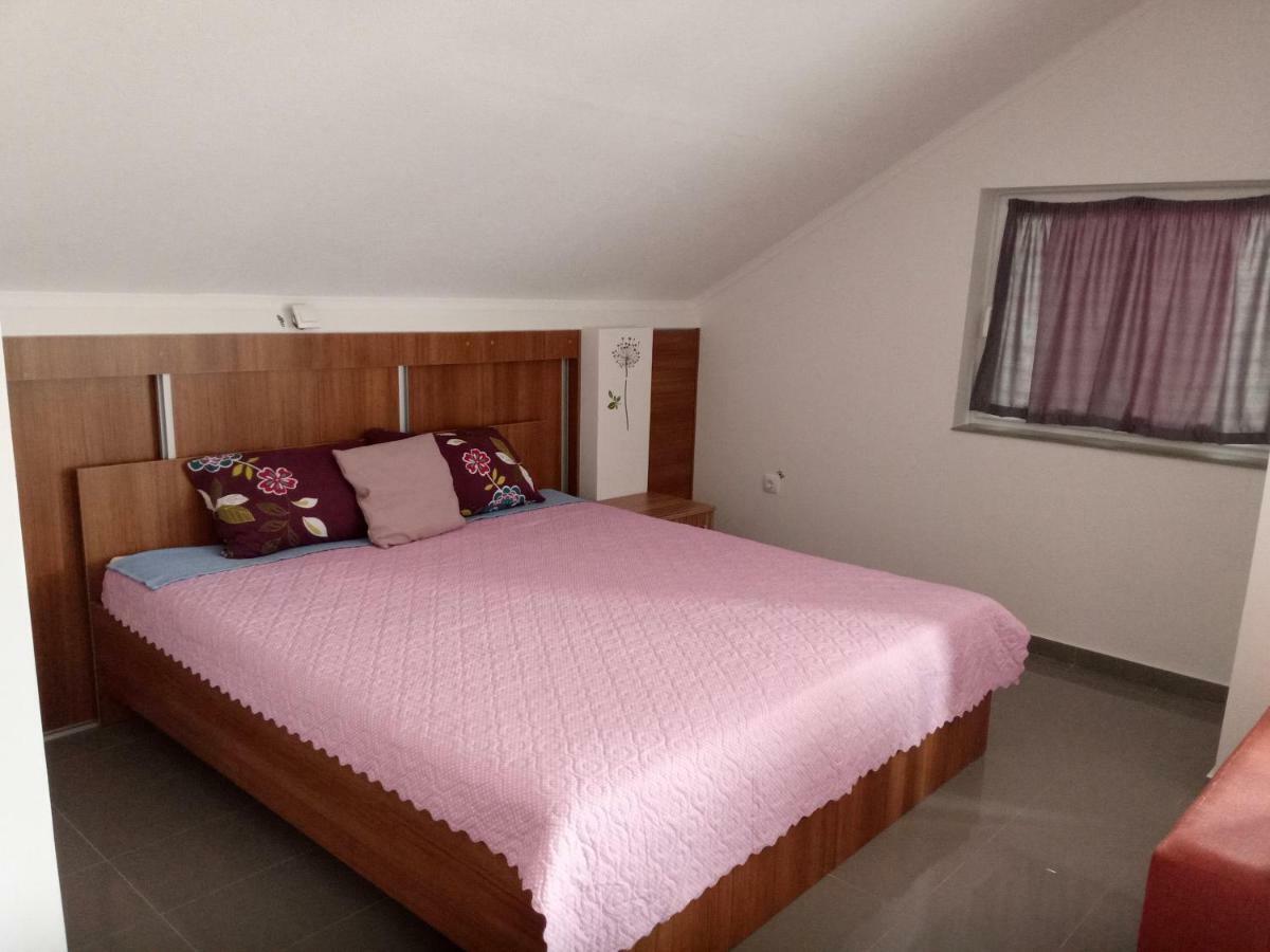 Yard House Trpejca Otel Ohri Dış mekan fotoğraf